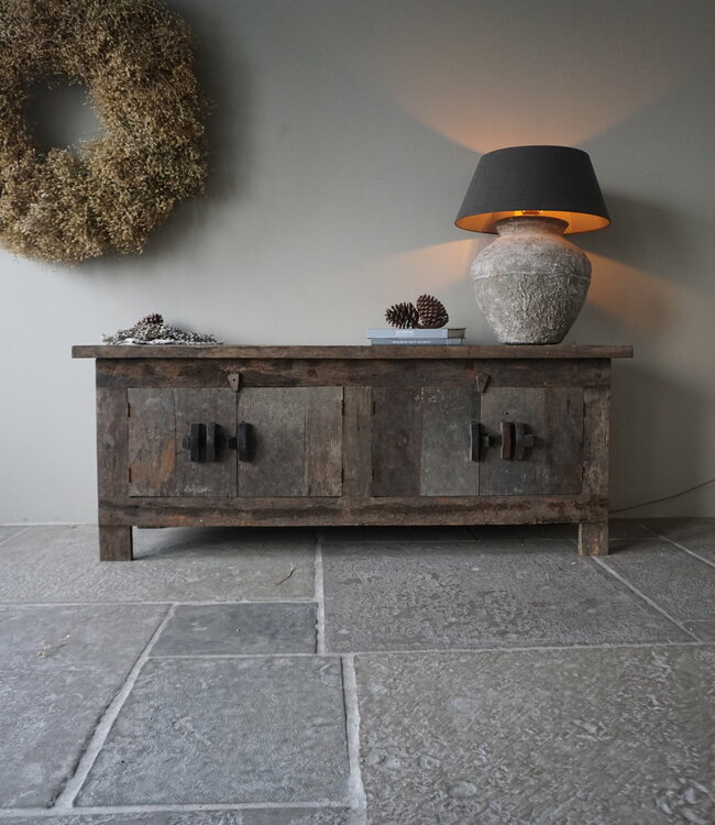 Aura Peeperkorn TV Meubel | Old Farm | H71 x B180 x D50,5 cm