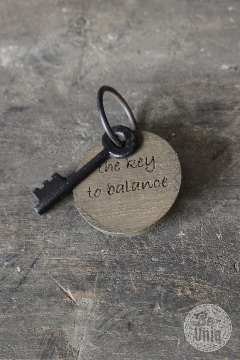 Be-Uniq Sleutel met tekst C | Balance