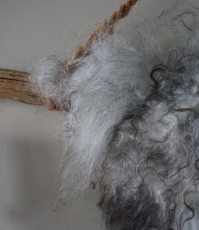 Rene Houtman Wandhanger | Schapenvacht | H40 x B80 cm