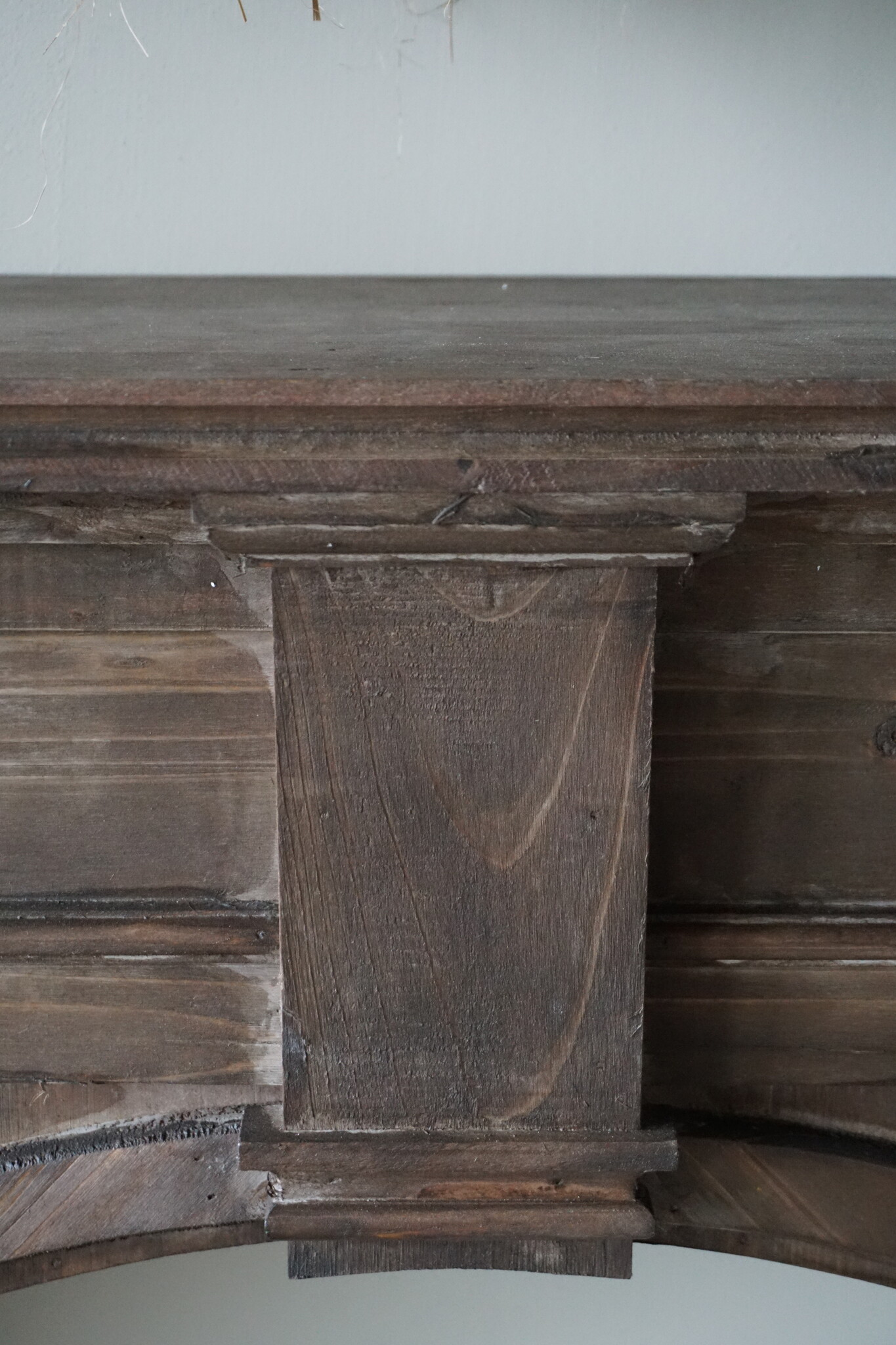 Rene Houtman Sfeervolle Houten Schouw | Bruin | H104 x B130 x D21 cm