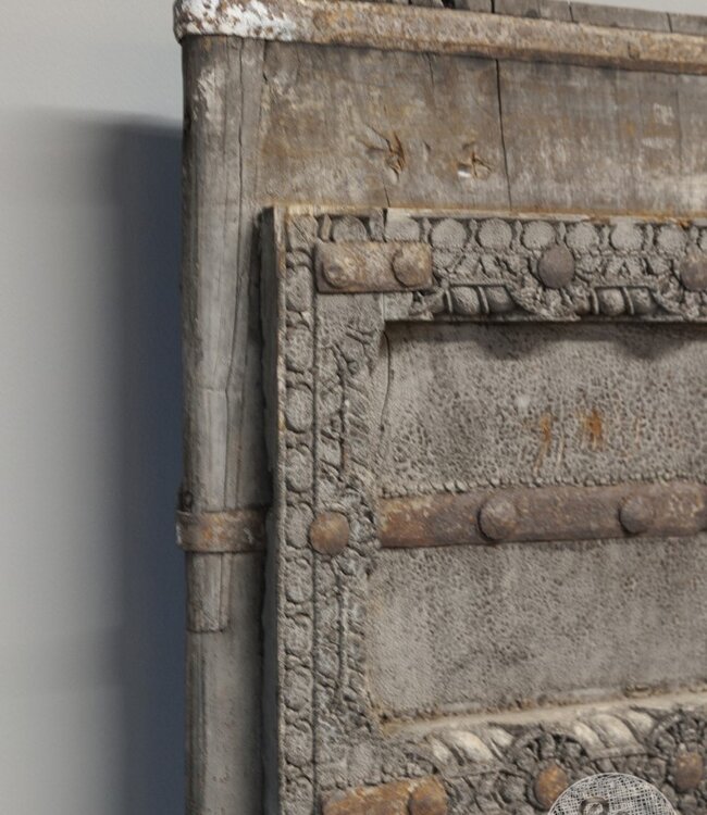 Be-Uniq Oude Deur | India | H148 x B77 x D5 Cm