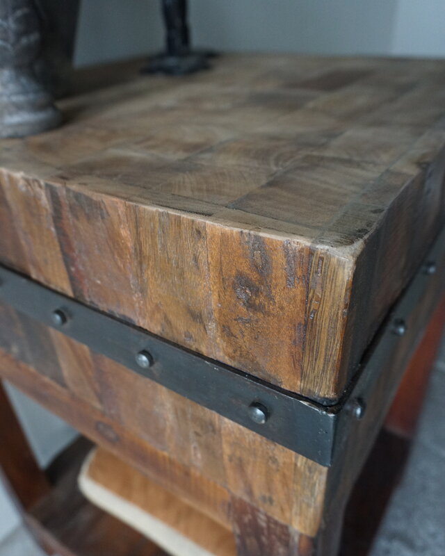 Rene Houtman Hakblok Tafeltje | Oud Teak | H87 x B60 cm