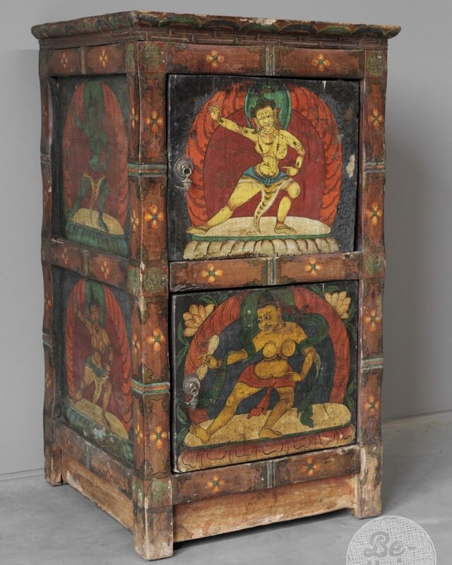 Be-Uniq Antiek Kleurrijk Kastje | Tibet | H91xB50xD49 Cm