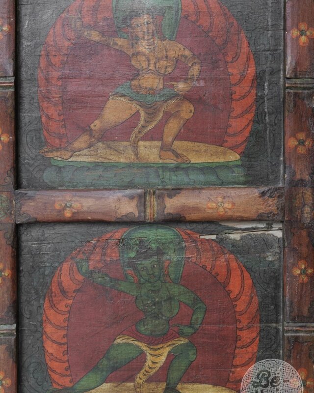 Be-Uniq Antiek Kleurrijk Kastje | Tibet | H91xB50xD49 Cm
