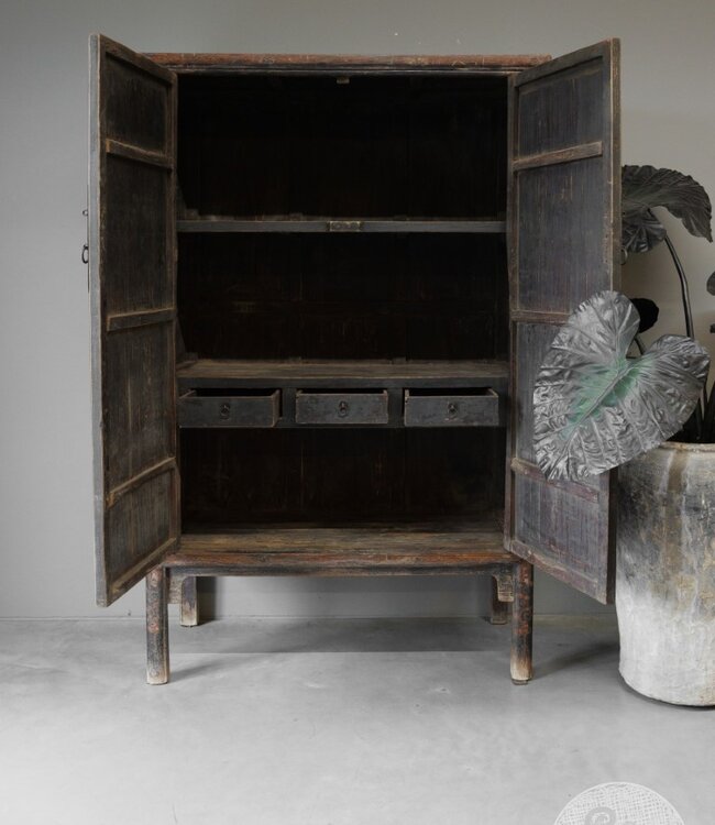 Be-Uniq Antieke Bruidskast | China | H198xB122xD53 Cm