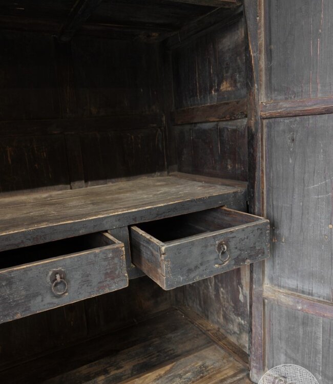 Be-Uniq Antieke Bruidskast | China | H198xB122xD53 Cm