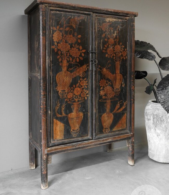 Be-Uniq Antieke Bruidskast | China | H198xB122xD53 Cm