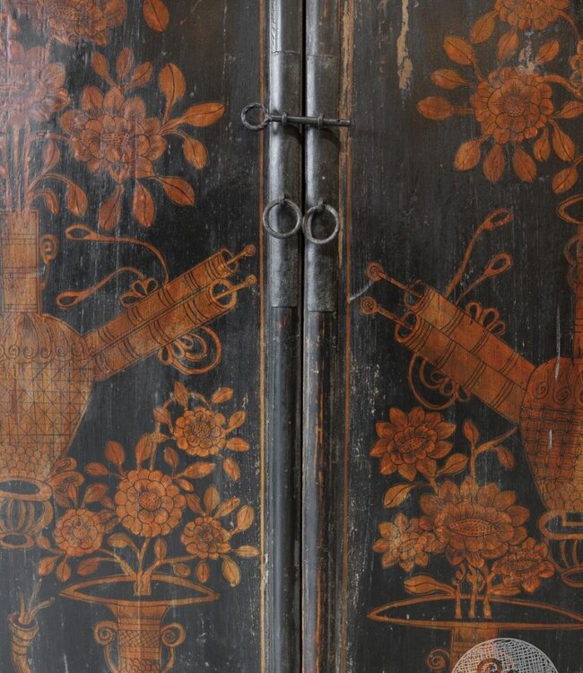 Be-Uniq Antieke Bruidskast | China | H198xB122xD53 Cm