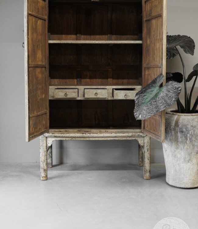 Be-Uniq Oude Bruidskast | China | H207 x B129 x D50 Cm