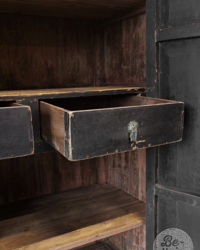 Be-Uniq Antieke Bruidskast | China | H201xB111xD59 Cm