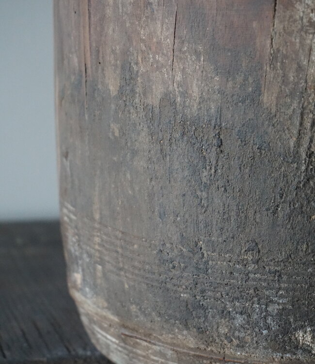 Aura Peeperkorn Nepalese Houten Pot | L