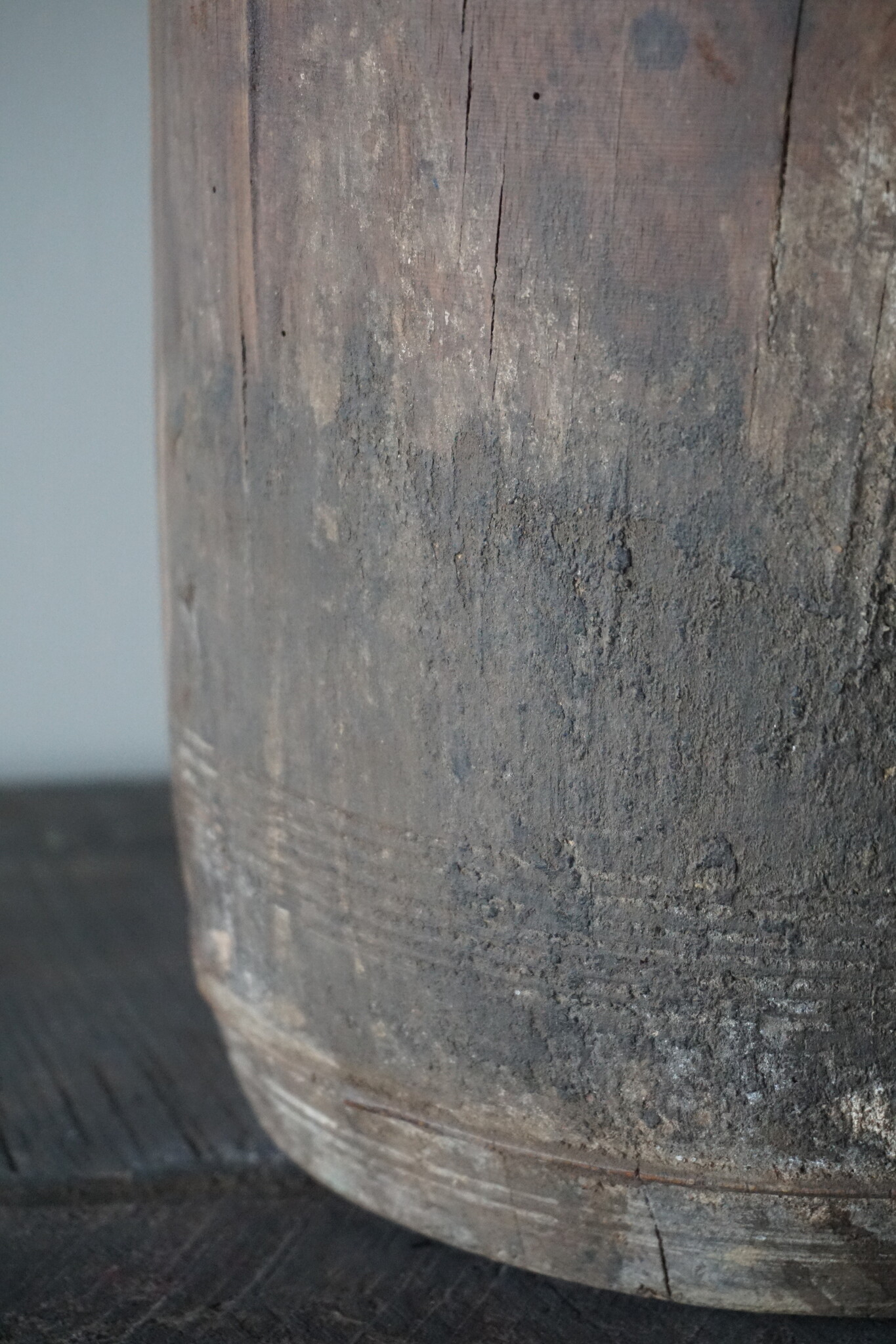 Aura Peeperkorn Nepalese Houten Pot | L