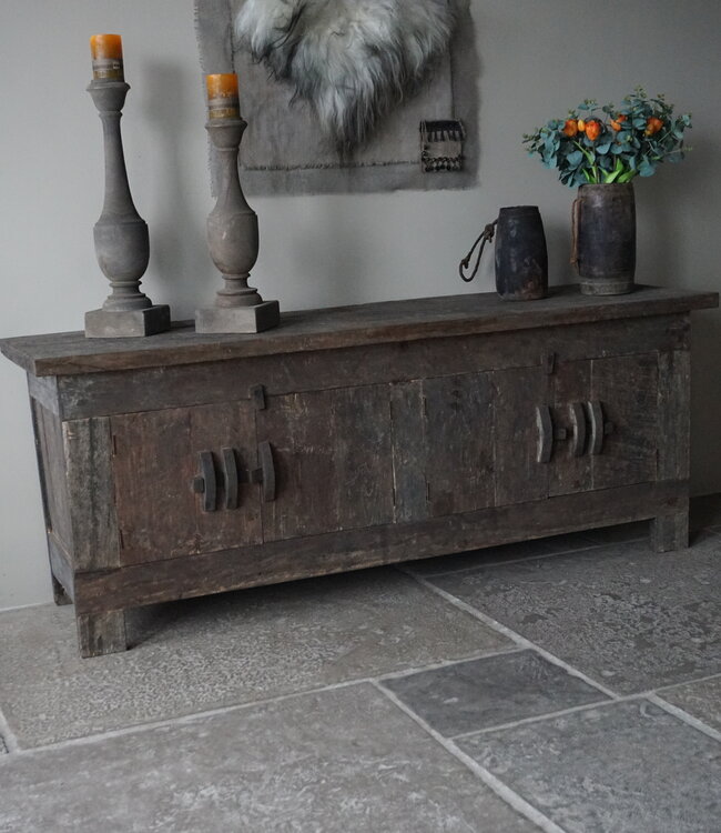 Aura Peeperkorn TV Meubel | Old Farm | H71 x B181 x D50,5 cm