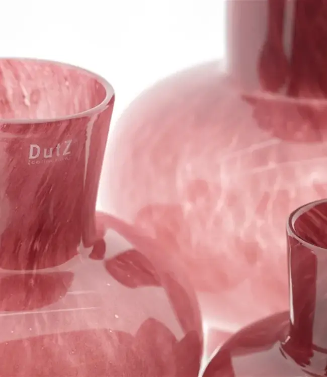 DutZ Vaas Modest | Framboos | H27 x D24 cm