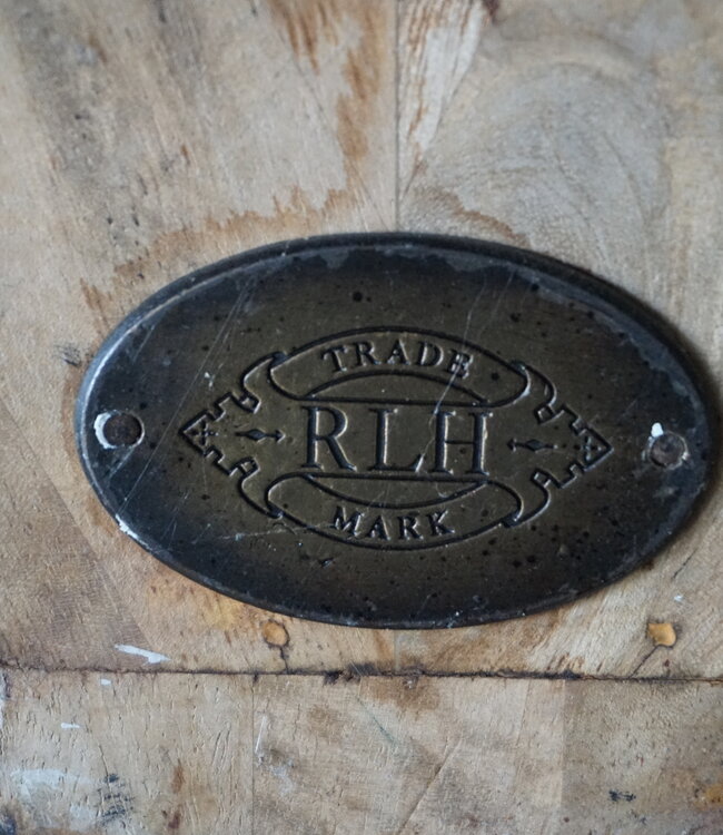 Rene Houtman Houten Medaillon | Gebroken Wit | H122 x B70 cm