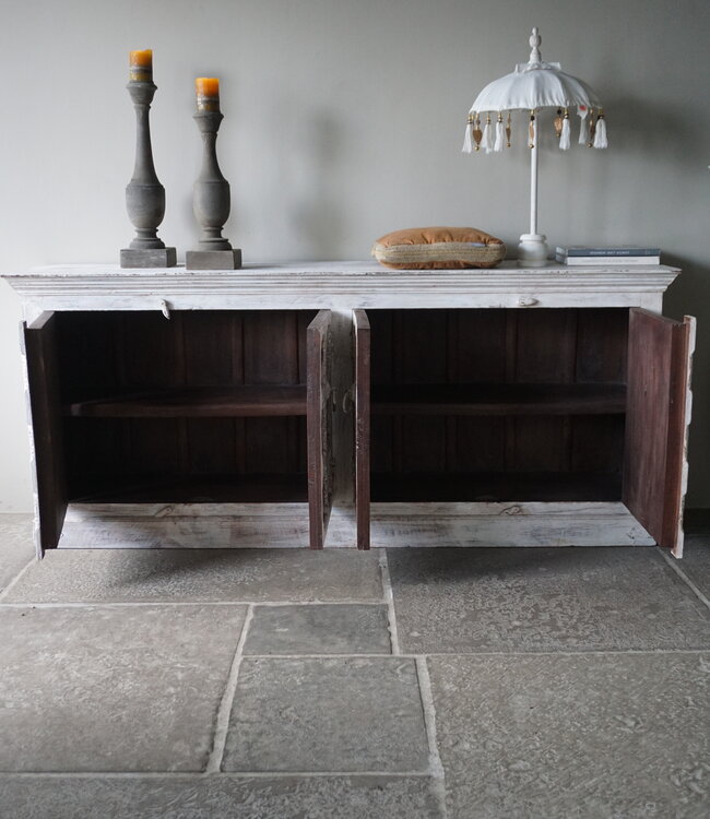 Rene Houtman Oud Houten Dressoir | India | H93,5 x B217 x D45,5 cm