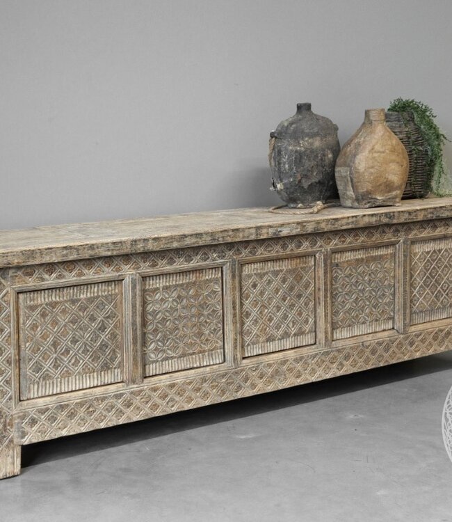 Be-Uniq Oud Dressoir | Tibet | H63 x B220 x D45 Cm