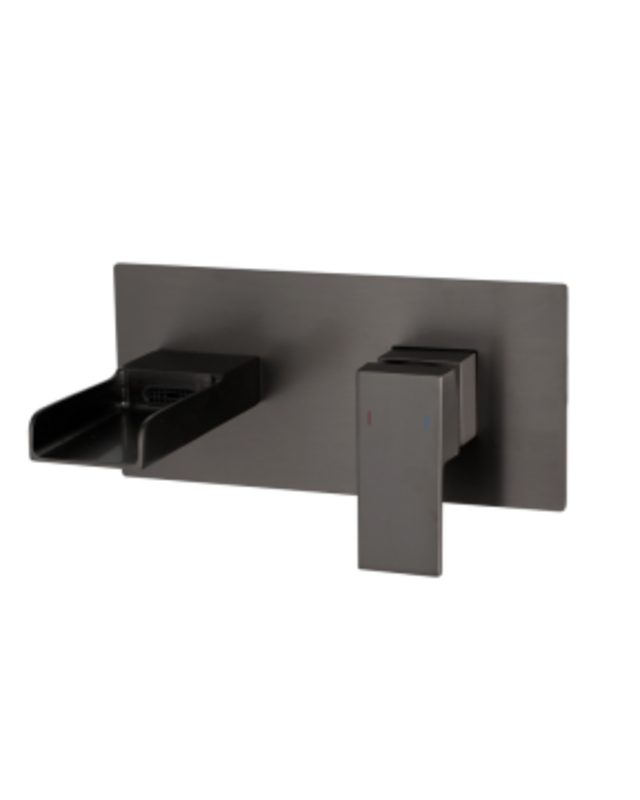 Rene Houtman Inbouw Waterval Mengkraan | Gun Metal