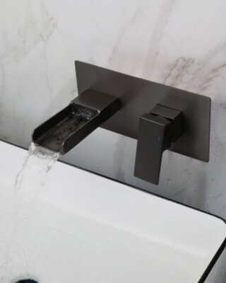 Rene Houtman Inbouw Waterval Mengkraan | Gun Metal