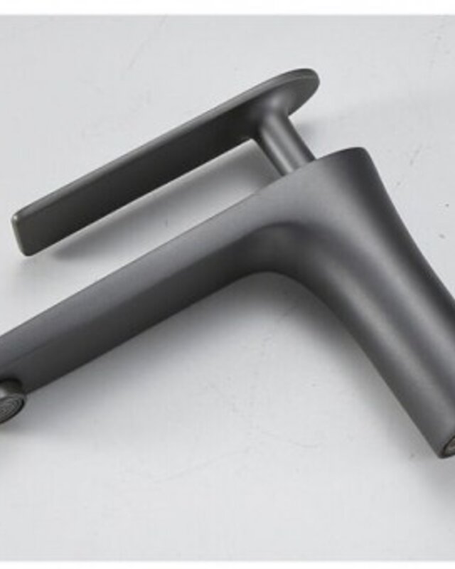 Rene Houtman Wastafel Mengkraan | Gun Metal