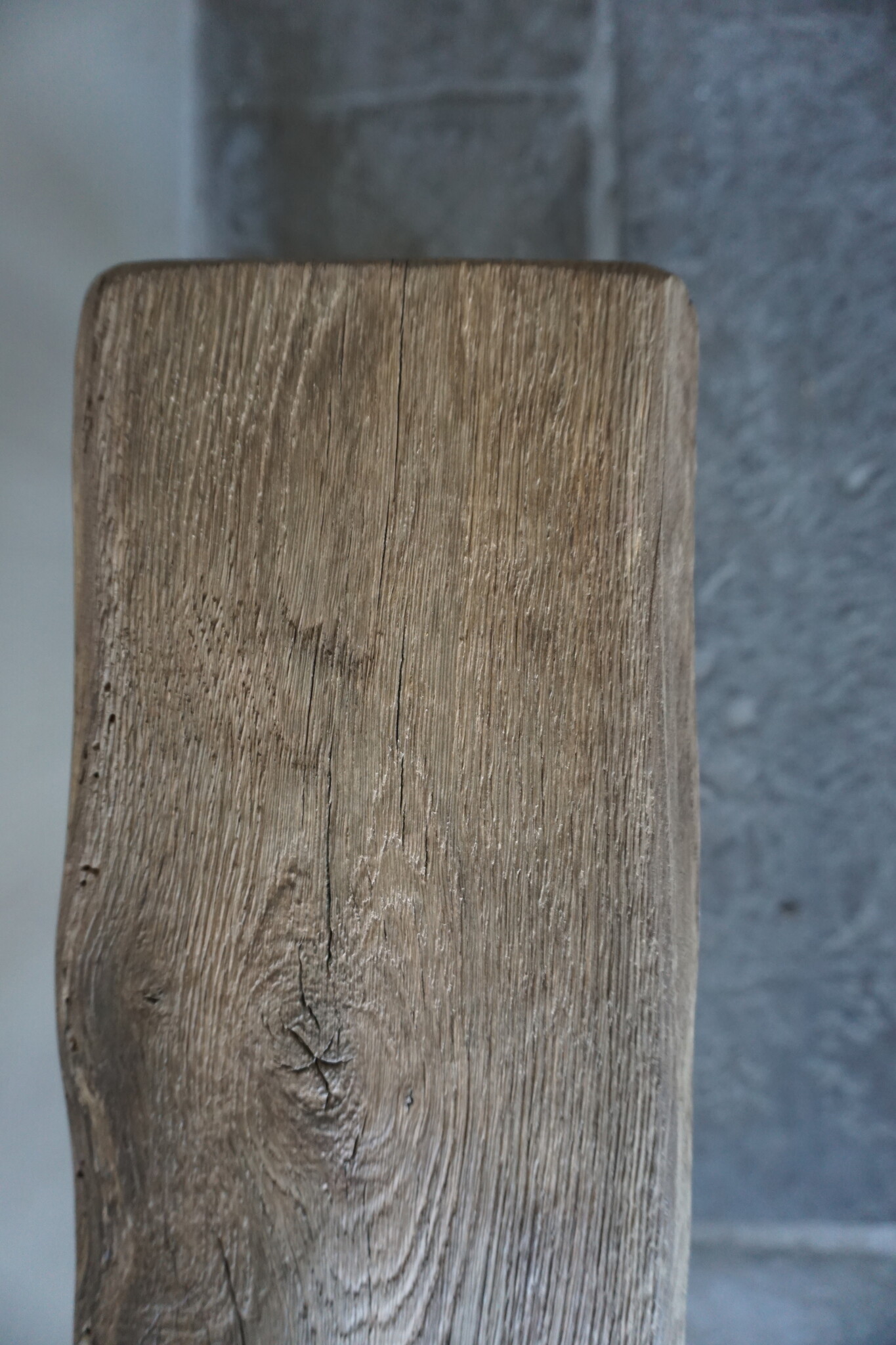 Rene Houtman Oud Eikenhouten Bankje | H46 x B60,5 x D16,5 cm
