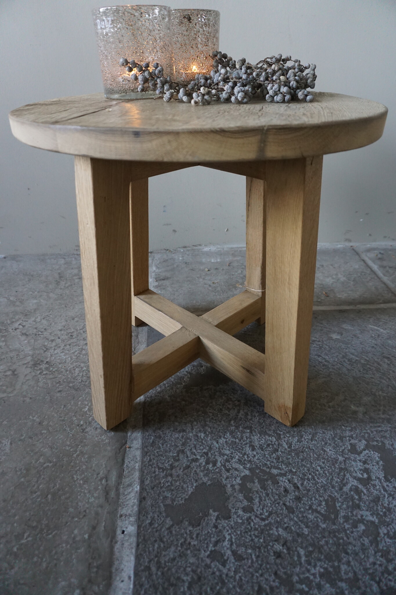 Rene Houtman Rond Tafeltje | Eiken | H44 x Ø45 cm
