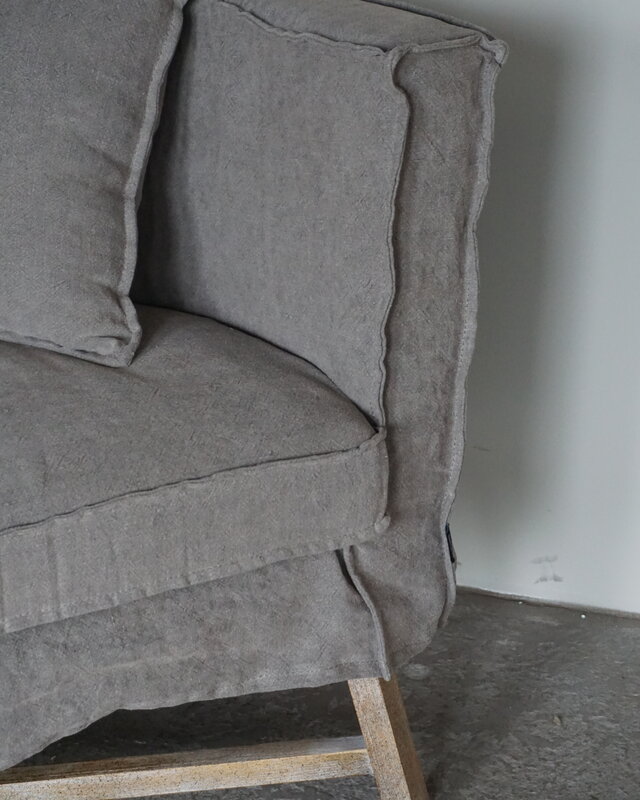 Aura Peeperkorn Sofa Dikke Dirk Taupe