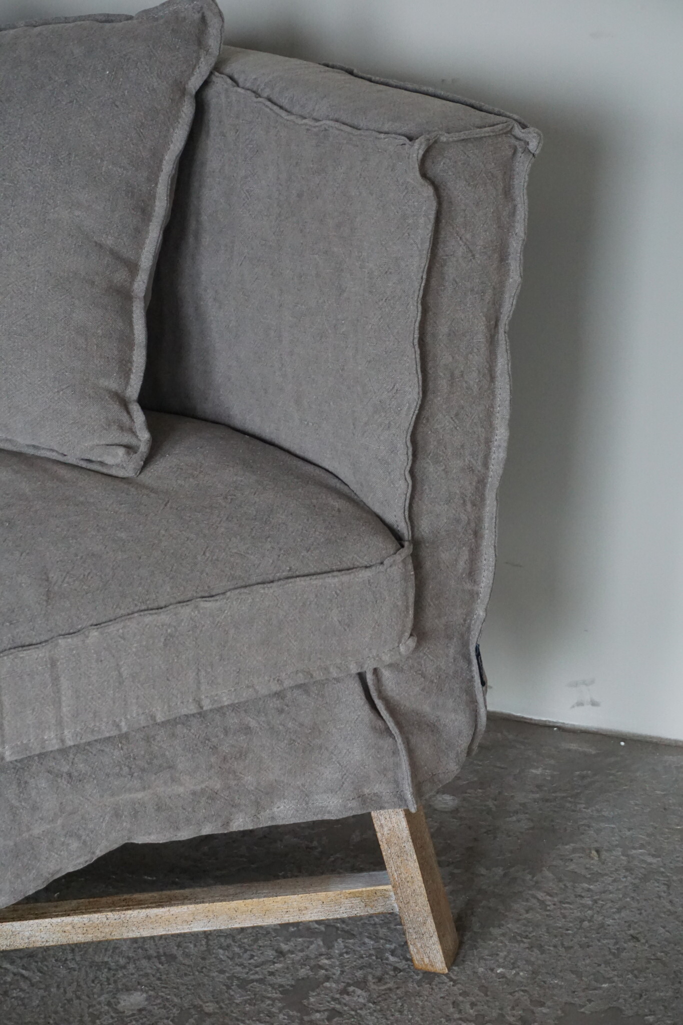 Aura Peeperkorn Sofa Dikke Dirk Taupe