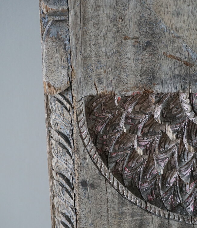 Rene Houtman Origineel oude balk houtsnijwerk India H181 Cm