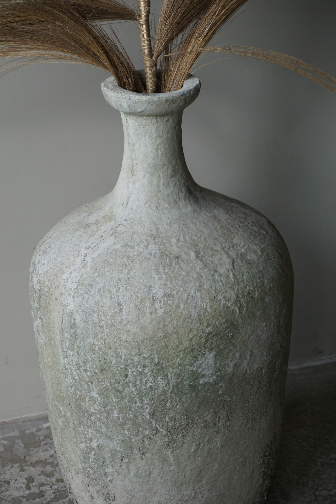 Rene Houtman Oud Landelijke Fles | Indonesië | H70 x D40 Cm