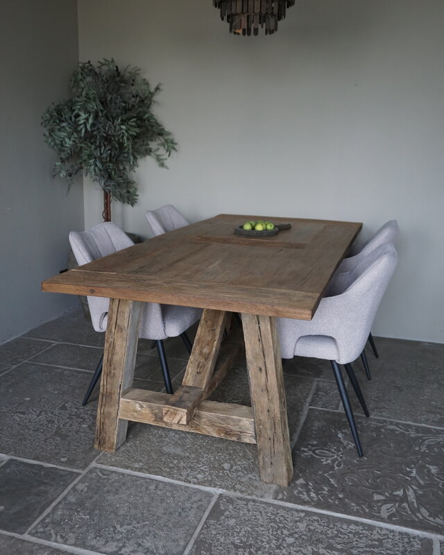 Rene Houtman Oud Eikenhouten Tafel | L220 x B100 x H78.5 cm