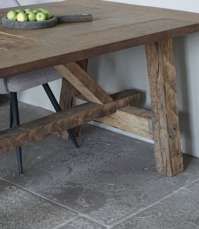 Rene Houtman Oud Eikenhouten Tafel | L220 x B100 x H78.5 cm