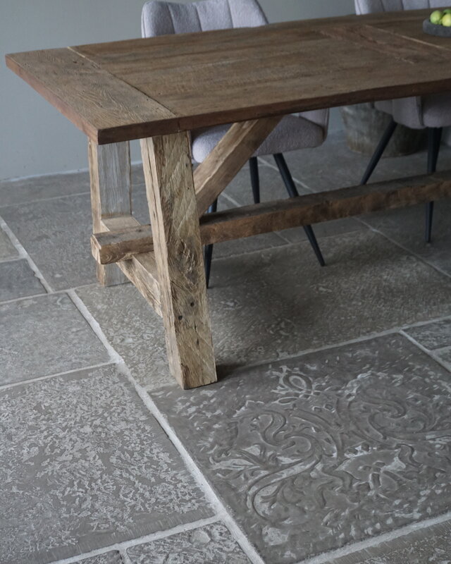 Rene Houtman Oud Eikenhouten Tafel | L220 x B100 x H78.5 cm