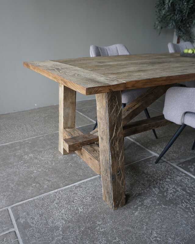 Rene Houtman Oud Eikenhouten Tafel | L300 x B100 x H78.5 cm