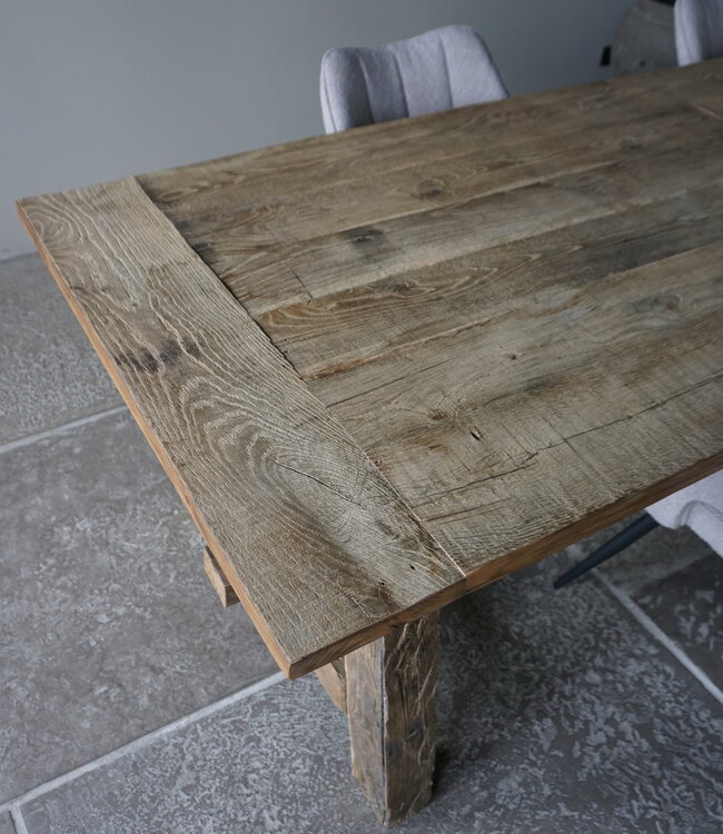 Rene Houtman Oud Eikenhouten Tafel | L300 x B100 x H78.5 cm