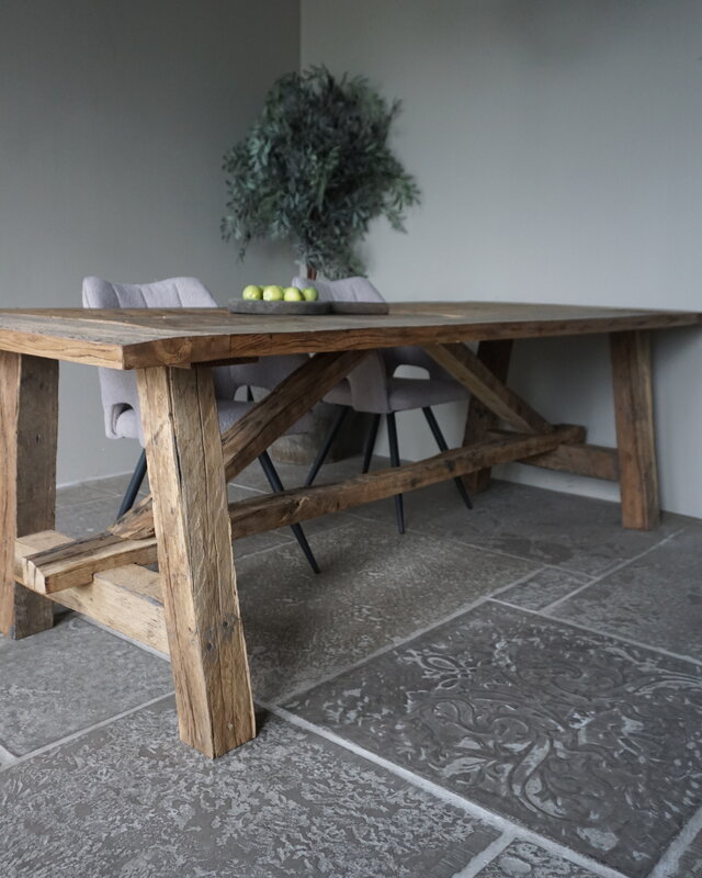 Rene Houtman Oud Eikenhouten Tafel | L250 x B100 x H78.5 cm