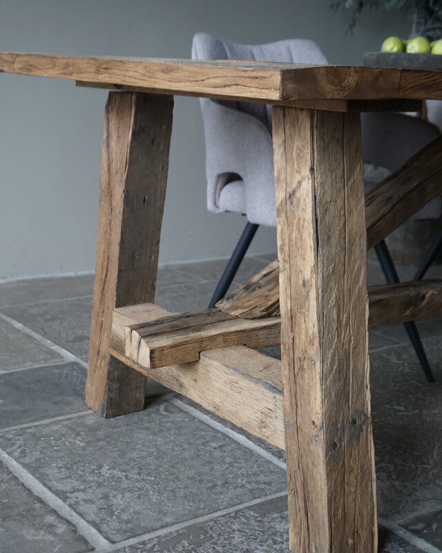 Rene Houtman Oud Eikenhouten Tafel | L250 x B100 x H78.5 cm
