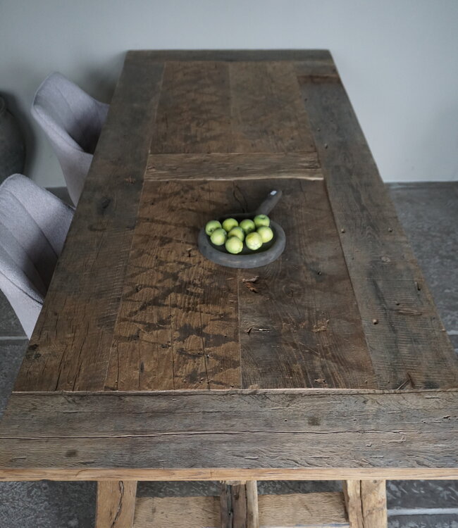 Rene Houtman Oud Eikenhouten Tafel | L250 x B100 x H78.5 cm