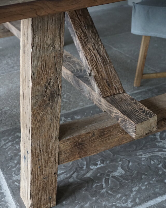 Rene Houtman Oud Eikenhouten Tafel | L220 x B100 x H79 cm
