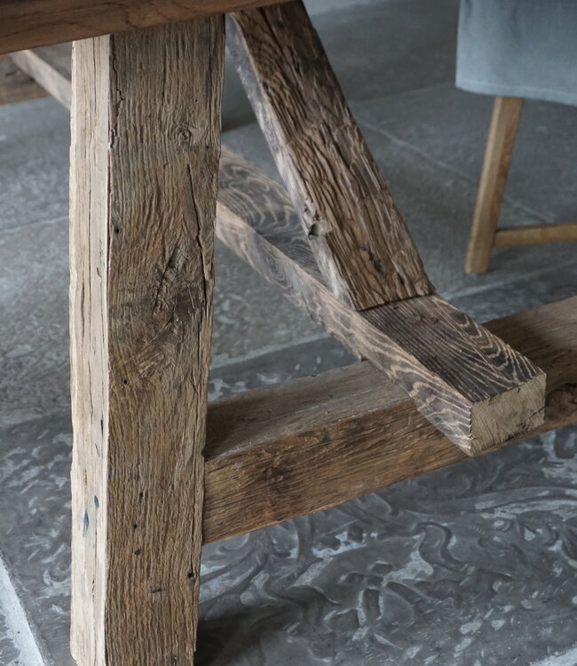 Rene Houtman Oud Eikenhouten Tafel | L220 x B100 x H79 cm
