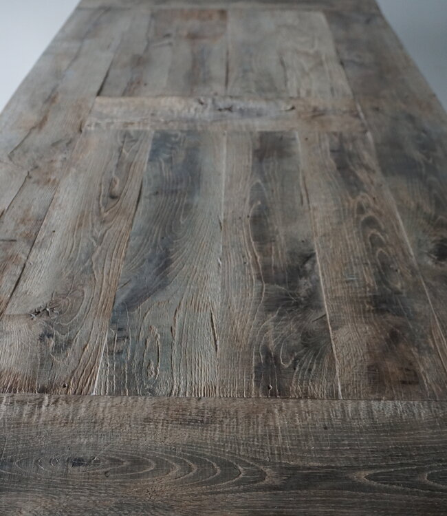 Rene Houtman Oud Eikenhouten Tafel | L220 x B100 x H79 cm