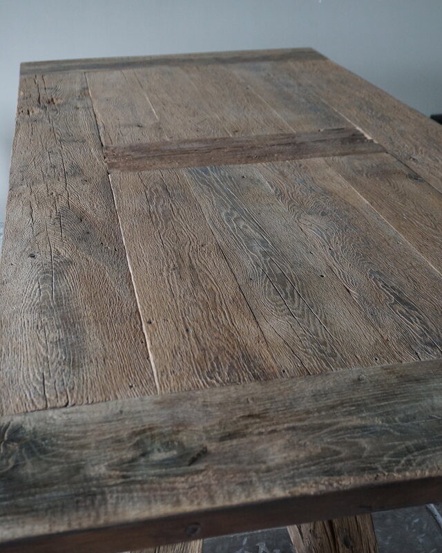 Rene Houtman Oud Eikenhouten Tafel | L220 x B100 x H79 cm