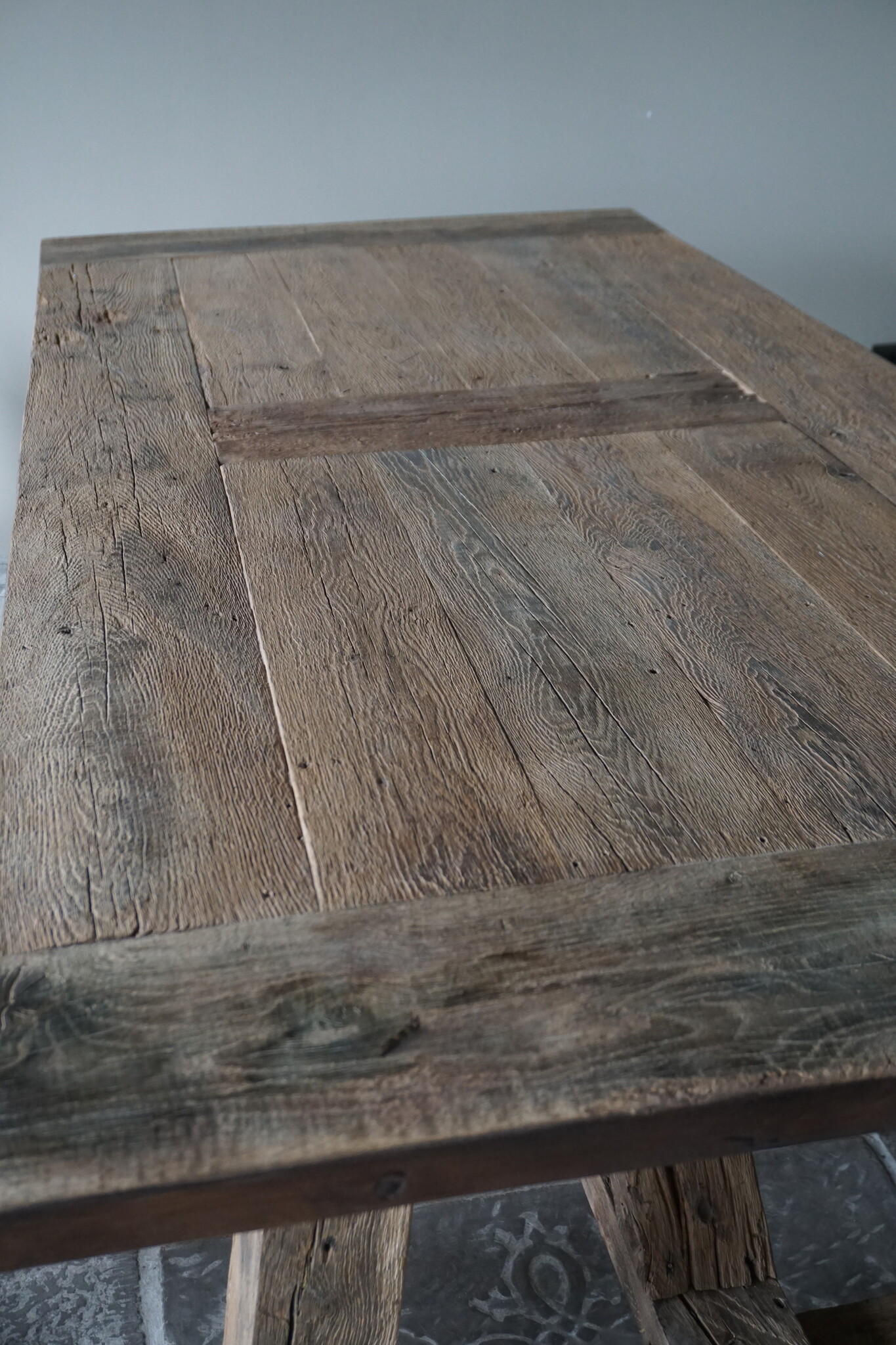 Rene Houtman Oud Eikenhouten Tafel | L220 x B100 x H79 cm