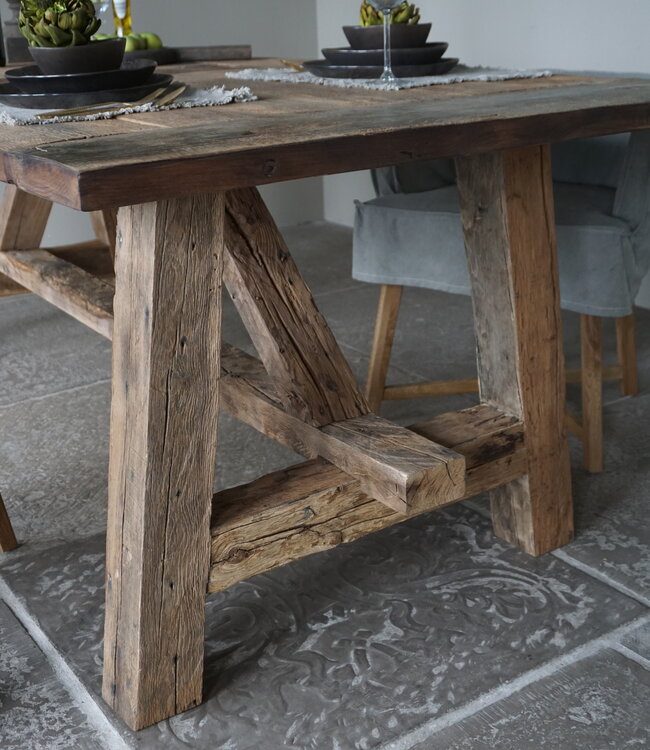 Rene Houtman Oud Eikenhouten Tafel | L220 x B100 x H79 cm