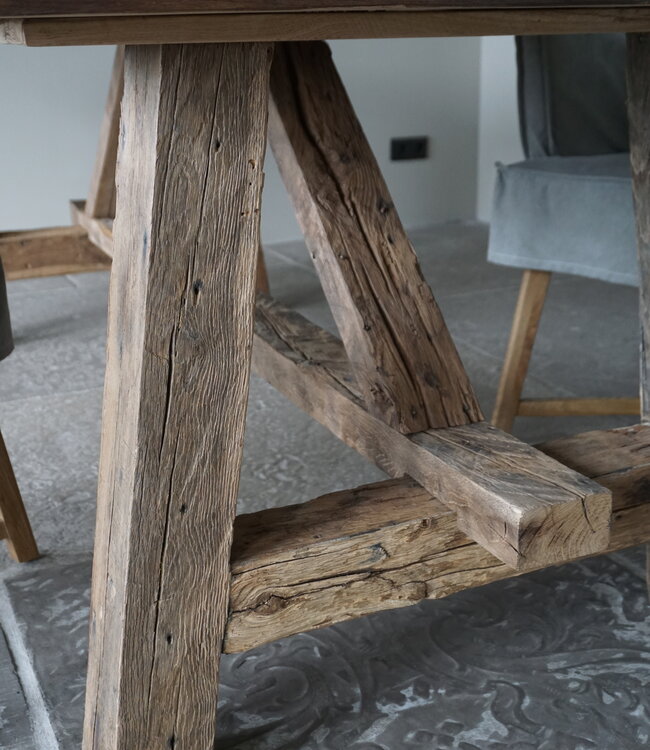 Rene Houtman Oud Eikenhouten Tafel | L220 x B100 x H79 cm