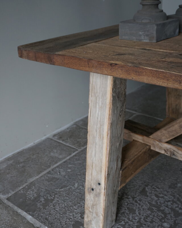 Rene Houtman Oud Eikenhouten Tafel | L220 x B100 x H79 cm