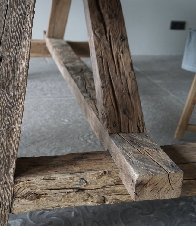 Rene Houtman Oud Eikenhouten Tafel | L220 x B100 x H79 cm