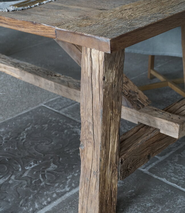 Rene Houtman Oud Eikenhouten Tafel | L250 x B100 x H78.5 cm