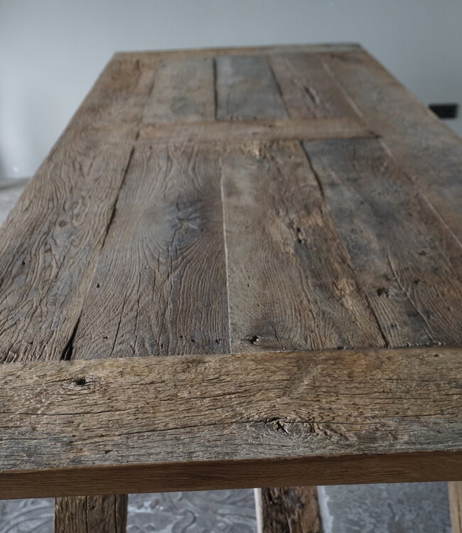 Rene Houtman Oud Eikenhouten Tafel | L250 x B100 x H78.5 cm