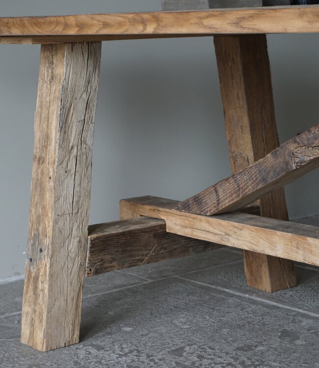 Rene Houtman Oud Eikenhouten Tafel | L300 x B100 x H78.5 cm
